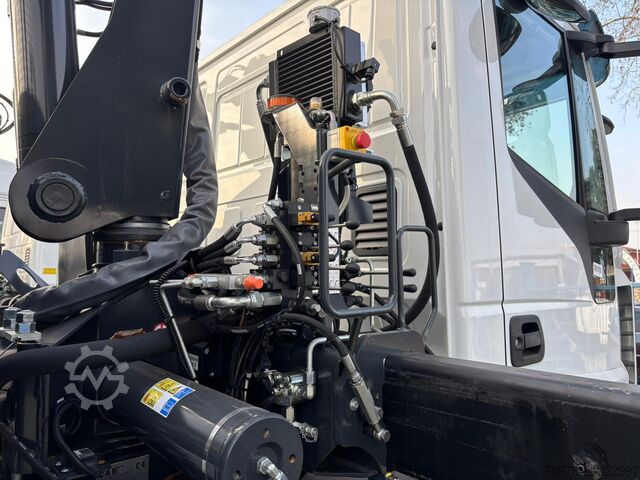 Autokran Iveco Eurocargo 180E32