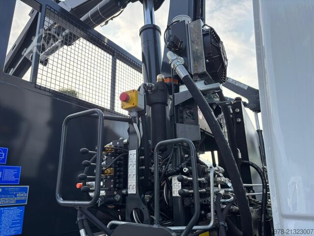 Kipper LKW Iveco Eurocargo 180E32