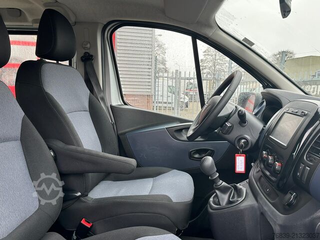 Passenger bus Opel Vivaro 1.6 CDTI