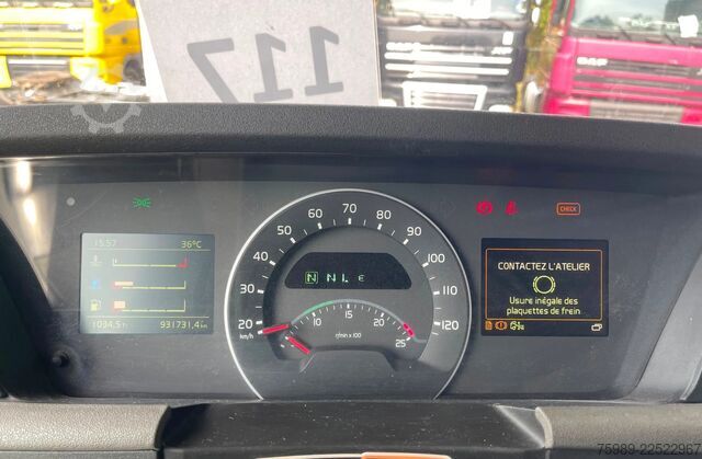 Standard-SZM Volvo FH 500 Vin: YV2RT40A6JB845641, PARK Cool, PTO/H...