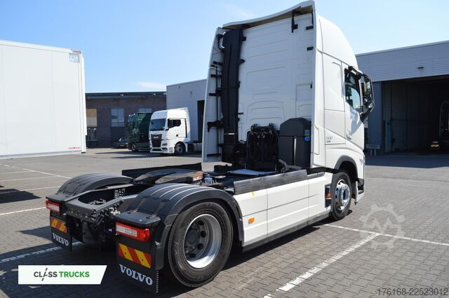Standard SZM VOLVO FH 500 XL i-ParkCool ACC SideSkirts
