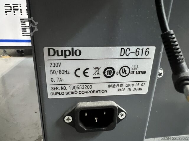 Nut- und Perforiermaschine Duplo DC 616