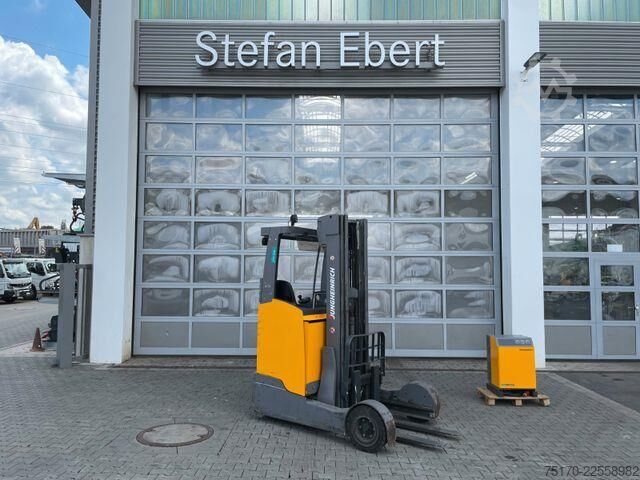 Reachtruck Jungheinrich ETV C16 / Triplex 5.72m / SS / nur 3.112h / 2016
