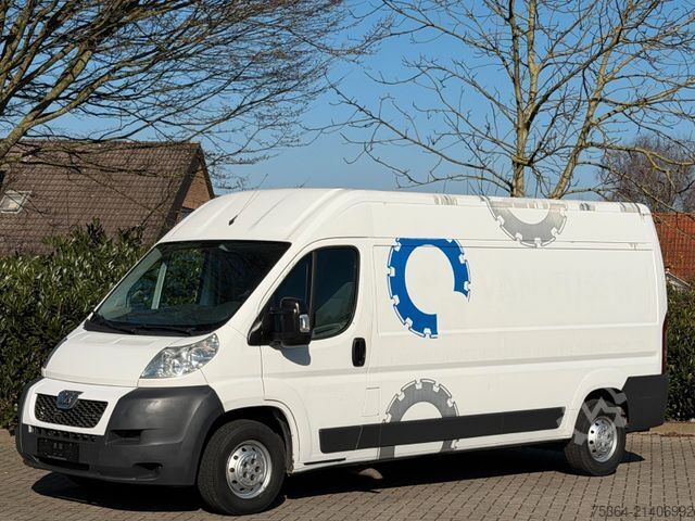 Minibus PEUGEOT Boxer 3.0 HDiF Maxi Klima Ahk Motor in Notlauf