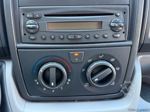 Minibus PEUGEOT Boxer 3.0 HDiF Maxi Klima Ahk Motor in Notlauf