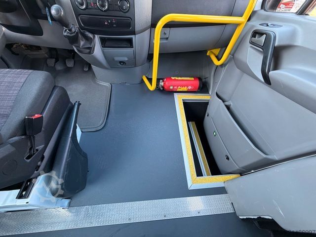 Minibus MERCEDES-BENZ Sprinter 313 Cdi 9Sitze+Rollstuhllift Klima Navi