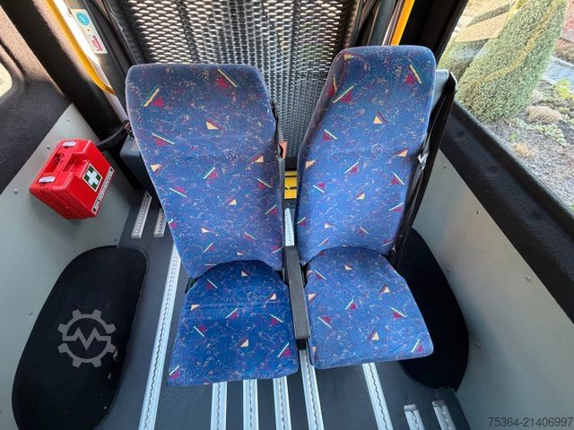 Minibus MERCEDES-BENZ Sprinter 313 Cdi 9Sitze+Rollstuhllift Klima Navi