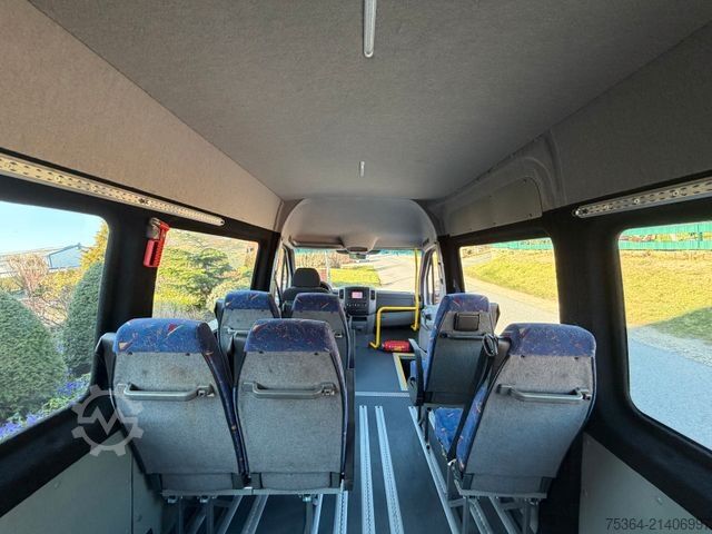 Minibus MERCEDES-BENZ Sprinter 313 Cdi 9Sitze+Rollstuhllift Klima Navi