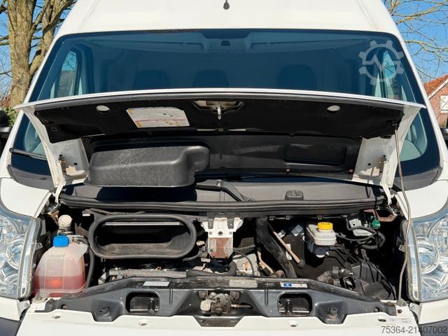 High top van PEUGEOT Boxer 3.0 HDiF Maxi Klima Ahk Motor in Notlauf