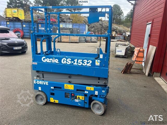 Scissor lift Genie GS-1532 Electric Scissor Lift w/ Small Timer