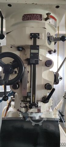 Vertikales Bearbeitungszentrum Falcon FM-4VKH