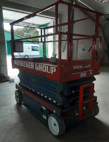 Working platform (scissor lift) Skyjack SJ III 4626 Elektro 9,92 m