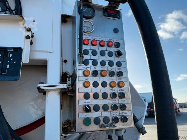 Vacuum tank truck SCANIA P360 6x4 Hvidtved Larsen Flexline 312 Euro 6