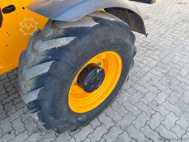 Telehandler JCB 540-140 / 2021 BJ / 14M / 2.947 H
