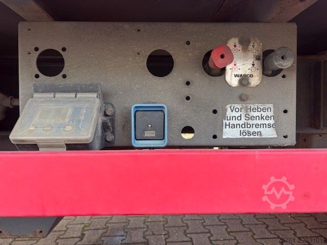 Open trailer with tarp SPIER ZGL 290 Hochgekuppelt