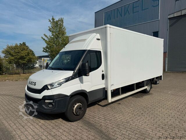 Box van IVECO Daily 70C18 Hi-Matic Koffer mit Ladebordwand