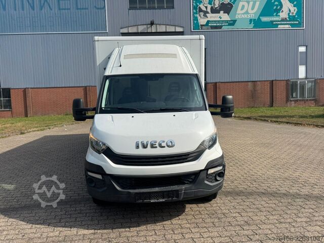 Box van IVECO Daily 70C18 Hi-Matic Koffer mit Ladebordwand