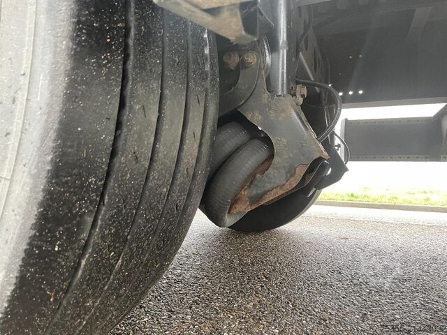 Curtain sided Krone N/A Curtainside / Liftaxle / 2T D`Hollandia Lif...