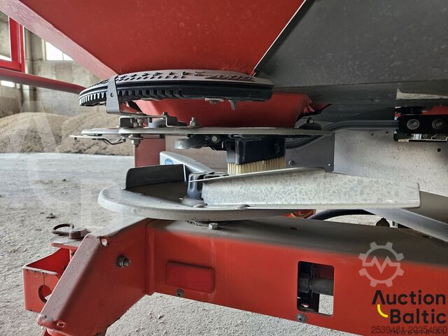 Fertiliser spreader Rauch Axis 30.2