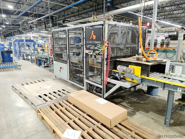 Verpackungslinie mit Karton ROBOPAC + AUTOMATECH + KUKA ROBOPAC, Model Orbit 12