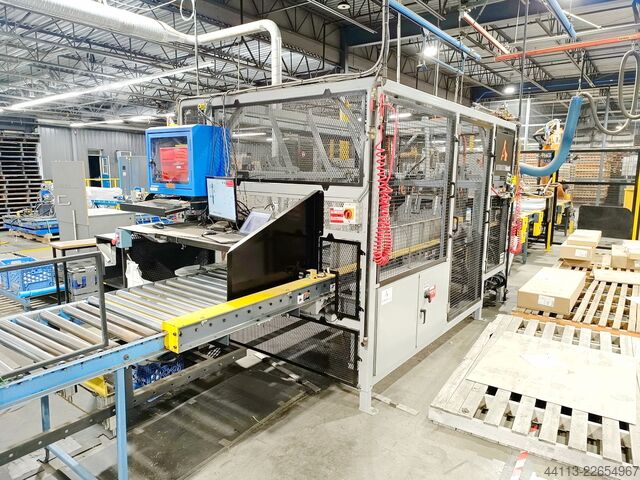 Verpackungslinie mit Karton ROBOPAC + AUTOMATECH + KUKA ROBOPAC, Model Orbit 12