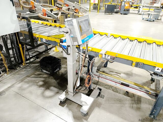 Verpackungslinie mit Karton ROBOPAC + AUTOMATECH + KUKA ROBOPAC, Model Orbit 12