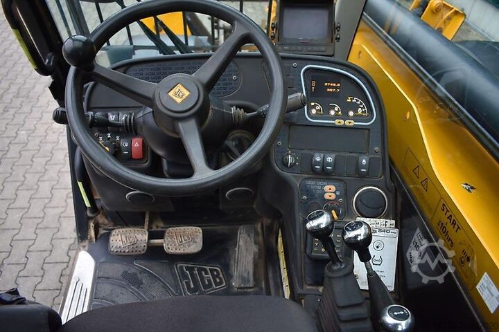 Telescopic loader JCB 540-140