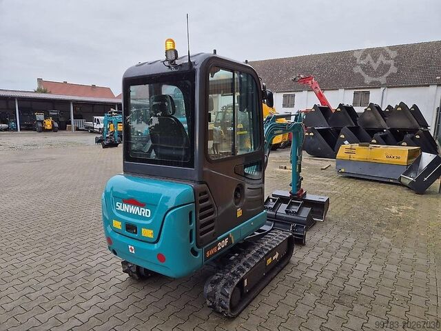 Backhoe loader Sunward SWE20F - Vorführmaschine