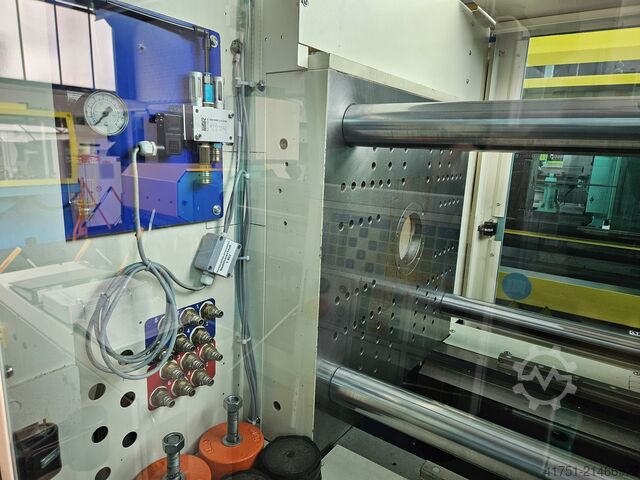 Injection molding machine KraussMaffei KM 80-380 EX