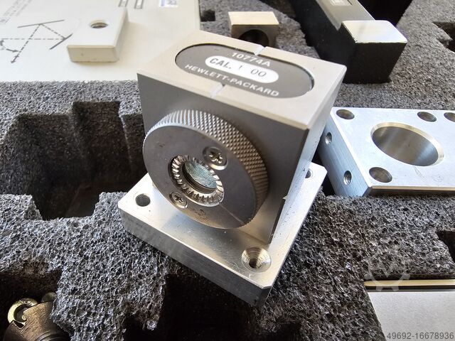 Laser interferometer HP 5528A