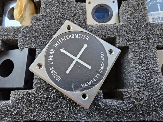 Laser interferometer HP 5528A