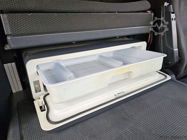 Standard-SZM SCANIA P410 6X2/4 MNB