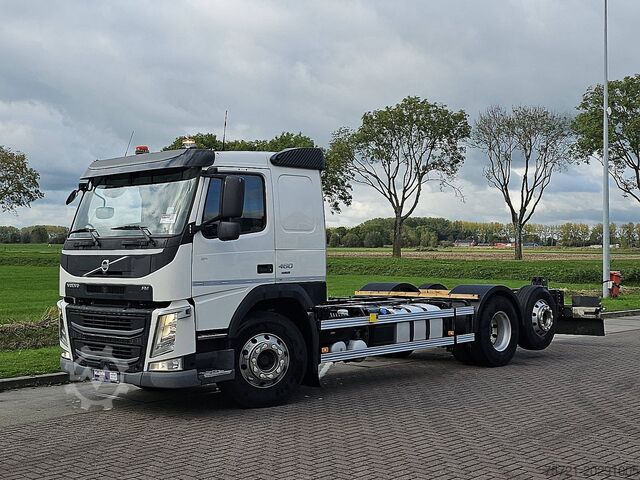Fahrgestell mit Fahrerhaus VOLVO FM 420 retarder, 6x2*4