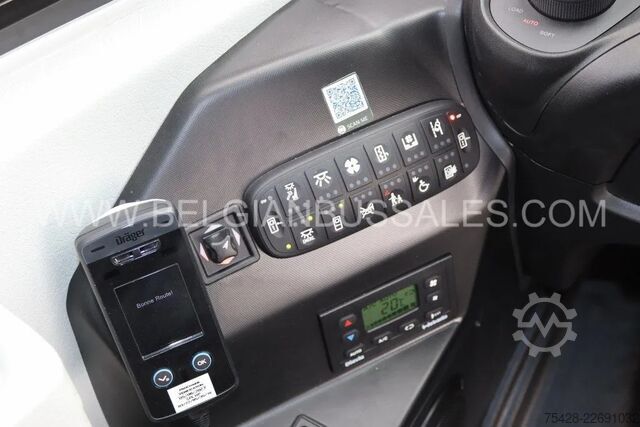 Minibus Iveco Indcar Mobi Scolaire / 8.6m / 33 pl / Automatic / Airc...