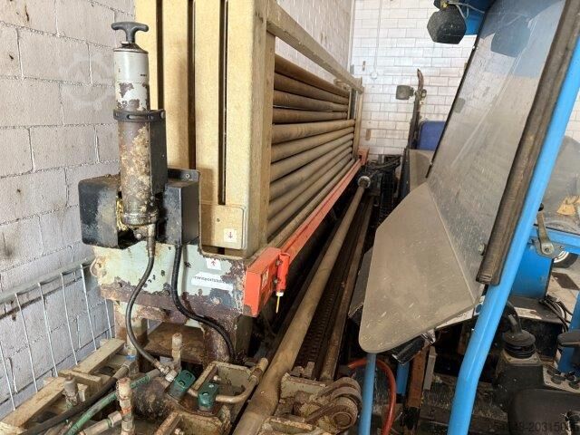 Horizontal boring machine Tracto-Technik Grundodrill 7 Xplus Twin Drive