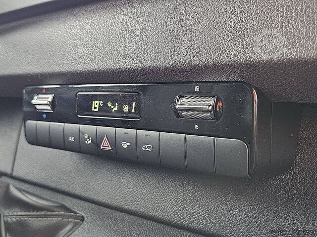 High-roof van MERCEDES-BENZ SPRINTER 317 L3H2 Maxi Navi