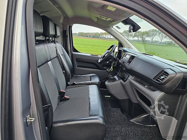 High-roof van OPEL VIVARO 1.5 L2H1 3-Zits Euro6 AC