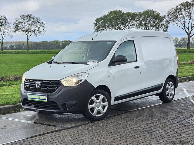 Suitcase DACIA DOKKER 1.5 L1 Airco Navi Euro6