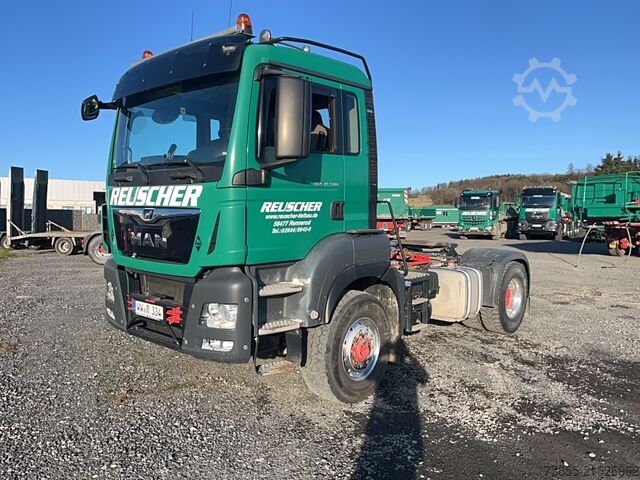 Kipper MAN TGS 18.500 4x4H BLS with 2010 Kempf SKM 31/2 SR tipper semi-trailer