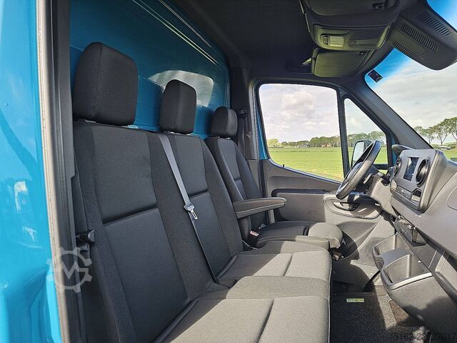 Koffer MERCEDES-BENZ SPRINTER 316 CDI 43 AUT. LAADKLEP