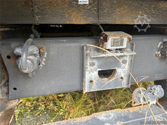 Flatbed Mercedes-Benz 1524 L flatbed truck w/ new compressor and winter