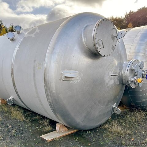 27300 liter double-deck tank made of V2A (1 x 13660 liter, 1 x 13640 liter) 8741
