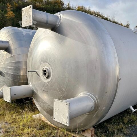 27300 liter double-deck tank made of V2A (1 x 13660 liter, 1 x 13640 liter) 8741