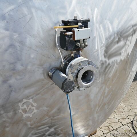 10000 liter tank made of V2A with agitator flange 8171