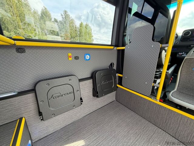 City bus MERCEDES-BENZ Sprinter 16+27 Mittelniederflur Linien Rollstuhl