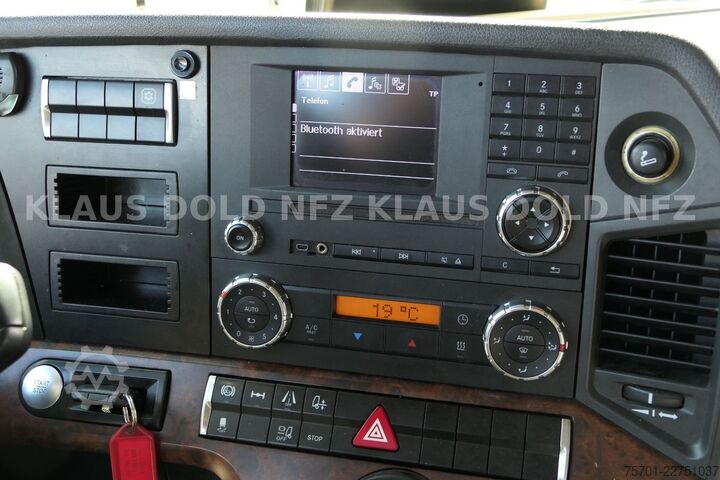 Box truck MERCEDES-BENZ Actros 1842L Koffer Vollluft LBW Euro 6