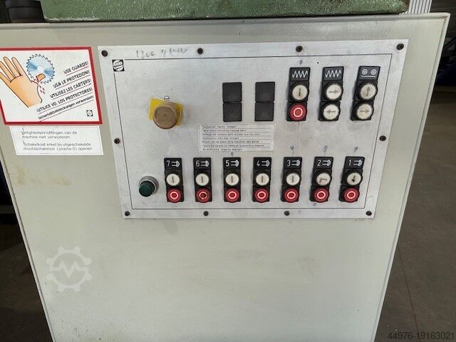 Planer and moulder Weinig Hydromat 22A