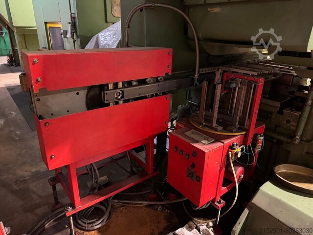 Knuckle joint press Barnaul K8340 Barnaul 1000 ton K8340