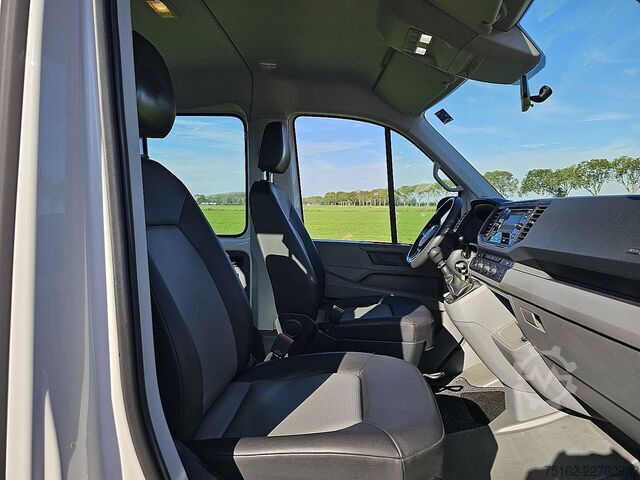 Loading platform VW CRAFTER 35 2.0 L4 Dub-Cab Trekhaak