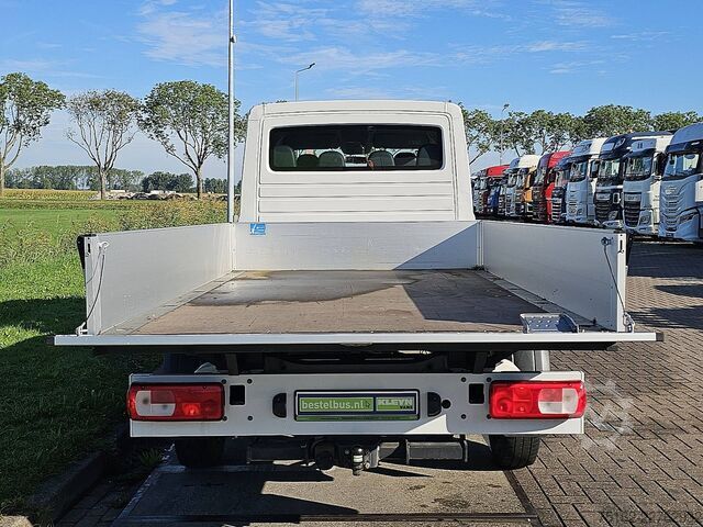 Loading platform VW CRAFTER 35 2.0 L4 Dub-Cab Trekhaak